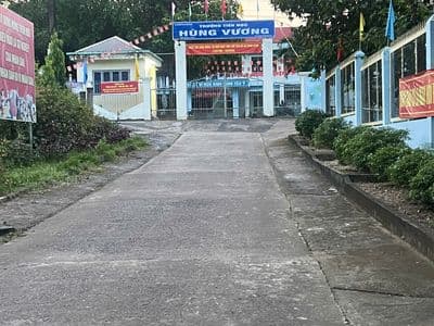 Bán lô đất ở tại nông thôn,dân cư đông đúc,cách qlo 20 khoảng 800m