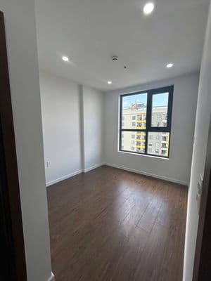 Cần tìm 1–2 bạn sv ở ghép – phòng thường căn góc emerald | bcons city