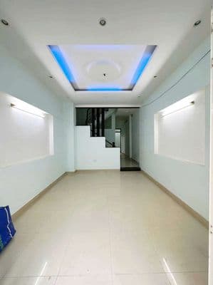 Đình Nghi Xuân. Quận Bình Tân (3pn, 3wc). hẻm xe hơi. Dtsd 192m2