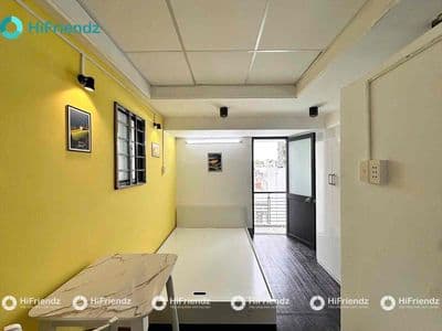 Căn hộ dịch vụ có ban công giá rẻ