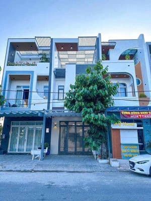 Cho thuê trệt 2 lầu 4pn mới đẹp kdc hồng loan giá 15tr/tháng