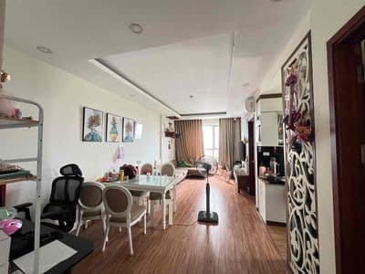chung cư tầng cao , lô góc tại thành phố Giao Lưu 70m 2n2vs nhỉnh 5 ty