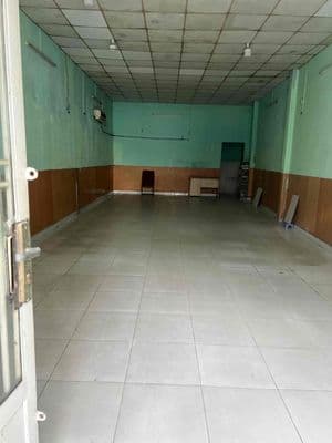 Nhà MT khu Tô Hiệu 5.2x20m trệt trống suốt giá 12 triệu