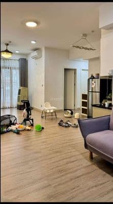 Cho thuê 2PN Luxgarden, gần full nội thất, 9 triệu