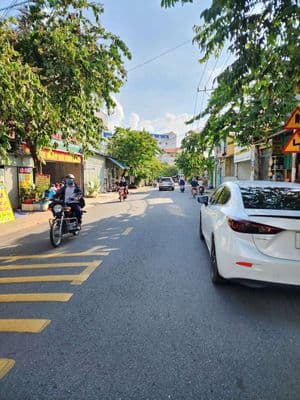 Ngộp Nặng Nhà Chợ Dĩ An 1- 1 Sẹt Đường Nguyễn An Ninh - TTHC Dĩ An