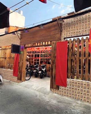 Nhà nguyên căn quận 3, ngang 12m dài 22, 1.5 tầng, giá 27.5triệu/tháng