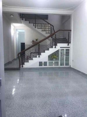Nhà 2 tầng 4Pn đường Hoàng Đình Ái, Hoà Xuân