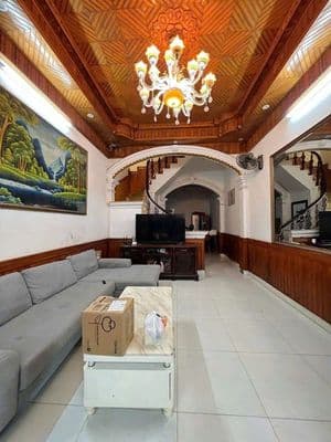 Cho thuê nhà Đường Láng 60m², 4 tầng, full nội thất, 18 triệu/tháng