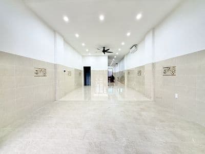 Nhà 4 phòng ngủ có thang máy kđt mỹ gia giá 25 triệu/tháng