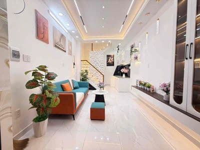 Bán nhà mới xây Thị trấn Nb cách cầu phú xuân 300m