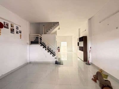 Cho thuê nhà htp nhà bè 1 lầu , 3 pn 8 triệu