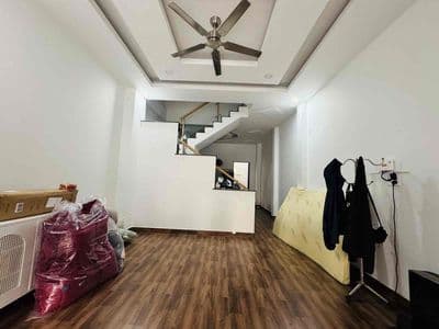 Mặt 3 Tầng Mặt Tiền KD Gấp Bán 5.7 Tỷ TL