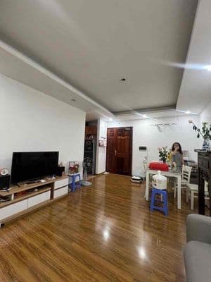 Bán nhà chung cư Udic Siverside phó Minh Khai 67m2 tầng 18 giá 6 tỷ s