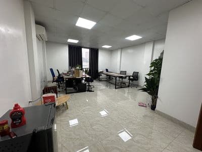 Văn phòng ngõ 214 Nguyễn Xiển, 35 m2 - vp đẹp như ảnh, giá tốt