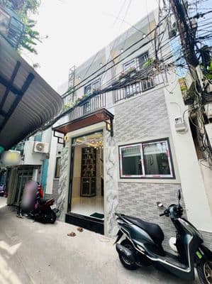 Nhà đẹp hẻm thông thoáng gần căn hộ D- Aqua