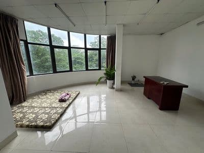 Văn phòng Vạn Phúc 90 m2/tầng 2 phòng như hình giá rẻ chỉ 8 tr/tháng