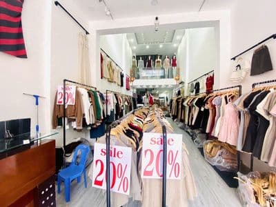 Bán gấp mặt tiền Phạm Hùng,P10,Q8,ngang lớn 5.5x17m,4lau,HĐ thuê 40tr