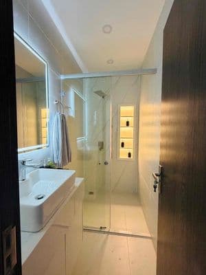 Nhà đẹp mới 100% ưu tiên gia đình ít người