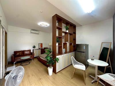 Village - 1PN - Tách Bếp Balcon - Nội Thất Xịn - Khuông Viên Đẹp - Q1