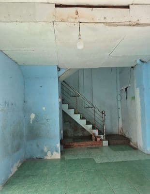 Nhà góc 2mt thích hợp ở đông người ,mở tiệm làm nghề ,buôn bán nhỏ