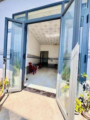 nhà hẻm gần trường học cấp 2 Lê Vĩnh Hoà, gần trung tâm