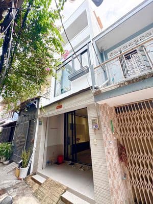 Nhà cách 3căn ra HXH Đ/c : 449/ Hương Lộ 2 , Bình Trị Đông D/t