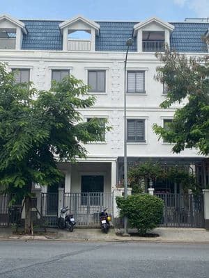 Bán Nhà Phố 5x20 Full NT 7PN Đang có Danh Thu 60tr/Tháng Tại LAKEVIEW