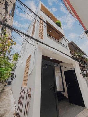Nhà mới 3 tầng kiệt hải phòng cách đường 40m