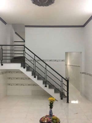 nhà 2pn 2wc phan văn hớn gần trường chinh trước nhà 5m