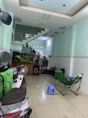 Cho thuê nhà- 60m2- 4 tầng- 4pn +3wc- mt bình phú,q6- 13tr