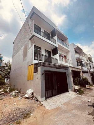 Nhà mới xây 3pn 3wc gần cảng phú hữu quận 9
