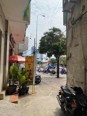 cần bán nhà mặt tiền
