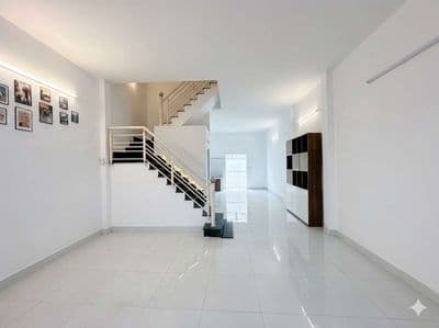 Cho thuê nhà 80m2, 3pn hẻm xe hơi htp.nhà bè