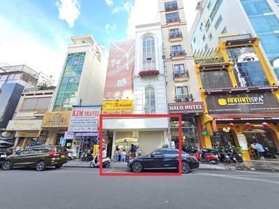 MB trệt mở spa - nail tiệm số 19 Thủ Khoa Huân, Q1. Dt: 8x20m