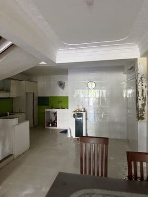 Nhà 3 Tầng Gần Cầu Rồng – Phù Hợp Ở & Kinh Doanh (25 Tr/Tháng)