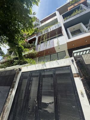 Bán Nhà Hẻm Xe Hơi - Trệt Lửng 3 Lầu - DT: 4x16m - Ngay Quang Trung