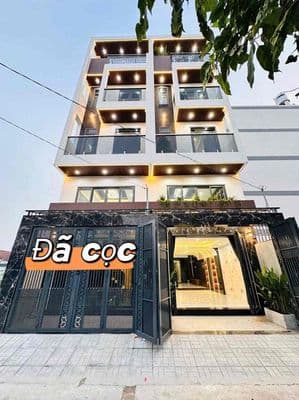 Nhà 4 Phòng Ngủ - Gara Ôtô - Mặt Tiền Thạnh Lộc 39 Quận 12