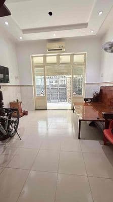 Chính chủ cần bán nhà 30M2, 2 tầng kiên cố, hẻm đẹp an ninh, nhỉnh 4Đ