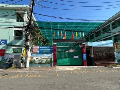 Căn góc 2MT đường Phùng Tá Chu dt 4.64x16m , cấp 4 giá 8.2 tỷ
