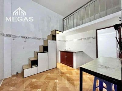 Duplex cầu thang tích hộp tủ sẵn máy lạnh gần đh văn hiến cho sv 2k8