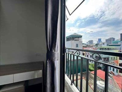 Căn Hộ 1 Phòng Ngủ - Ban Công Riêng … Ngay Đại Học HUFLIT
