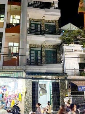 nhà mặt tiền kinh doanh sầm uất. tân quy Q7