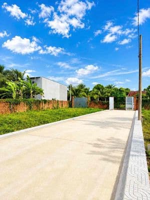 chủ bán gấp lô đất 2 mặt tiền đường 7m long khánh