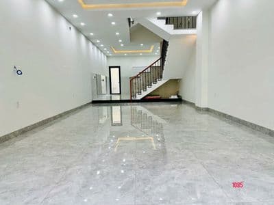 Cho thuê nhà 1 trệt 2 lầu mới, mặt tiền đường lớn KDC Bửu Long 3
