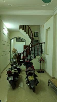 Cho thuê nhà 10 ngõ 28 trần điền