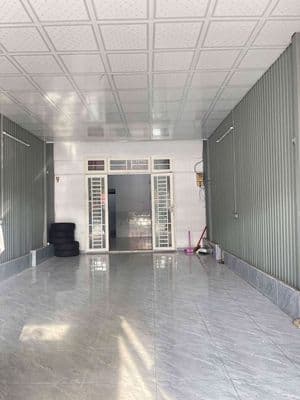 nhà mặt tiền 2 bà trưng buôn bán sân xe hơi