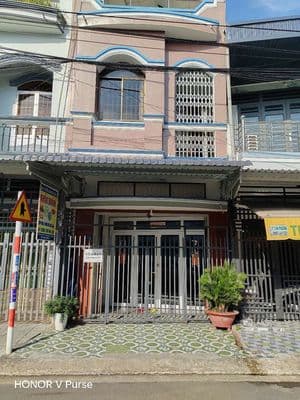 Chủ cần bán gấp nhà mặt tiền