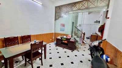 Cho thuê nhà nguyên căn 4 tầng full nội thất – Đống Đa – 40m² –12tr/th