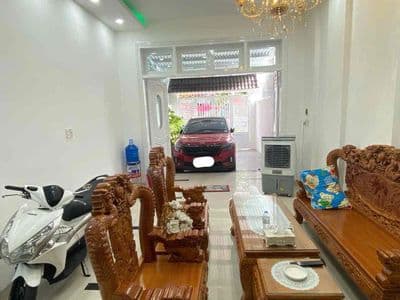Lvcc cho thuê nhà 4 tầng mt đường có sân ô tô - Khu bàn cờ Nha Trang