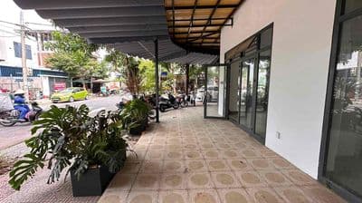 Cho thuê nhà c4 lô góc đường Hói Kiểng 12- gần cẩu Trung lương